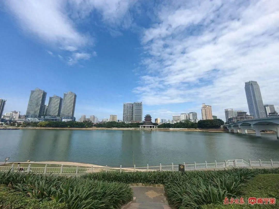 紧急！台风潭美与冷空气联手，广西将迎暴雨大风，南宁人注意  第1张