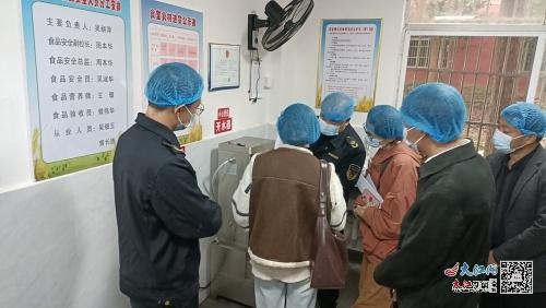 惊！东乡区多部门联合排查校园食品安全，究竟为何？  第2张