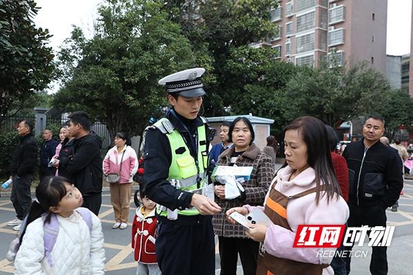 惊！道县交警入校讲交规，原来是为了这件事  第2张