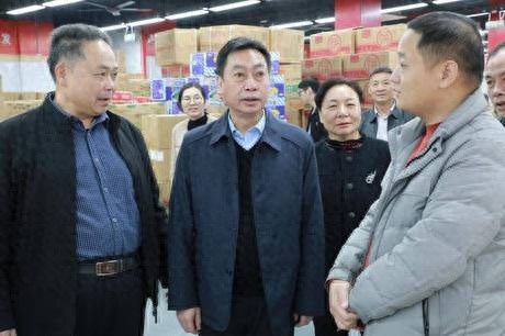 新田县长调研社区工作：创建惠民，增强民众获得感的大动作