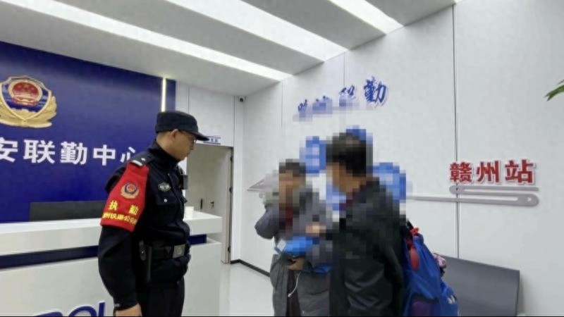惊！江西赣州82岁老人走失，民警暖心助其回家  第1张