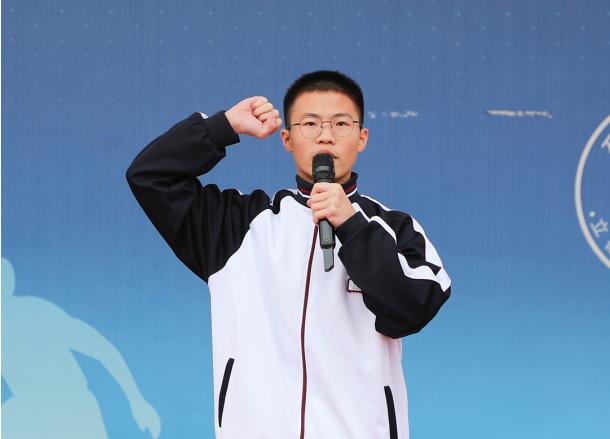 震撼！升旗仪式上，这些感恩与成长的呼吁你知道吗？  第3张