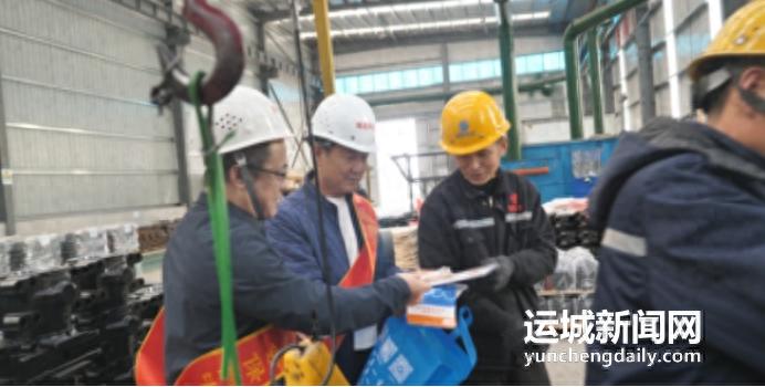超震撼！垣曲县人社局社保中心‘零距服务’进万家，你还不了解？