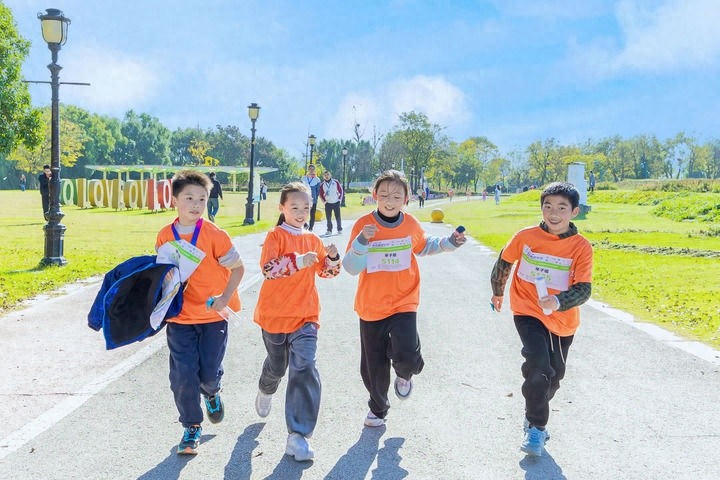 2024寻找美丽中华全国旅游城市定向系列赛扬州站：600名选手与国际友人共绘生态画卷