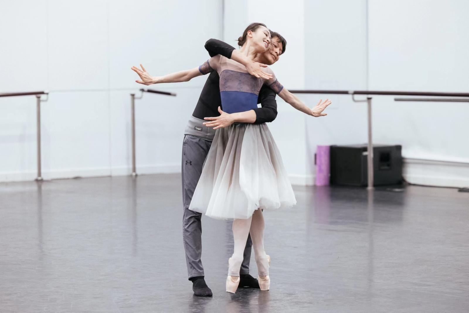 时隔7年,上海芭蕾舞团再登澳洲,海派足尖演绎茶花女惊艳世界 第2张 时隔7年,上海芭蕾舞团再登澳洲,海派足尖演绎茶花女惊艳世界 第2张