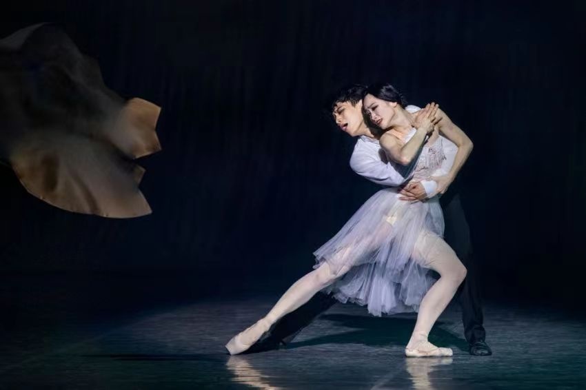 时隔7年,上海芭蕾舞团再登澳洲,海派足尖演绎茶花女惊艳世界 第3张 时隔7年,上海芭蕾舞团再登澳洲,海派足尖演绎茶花女惊艳世界 第3张