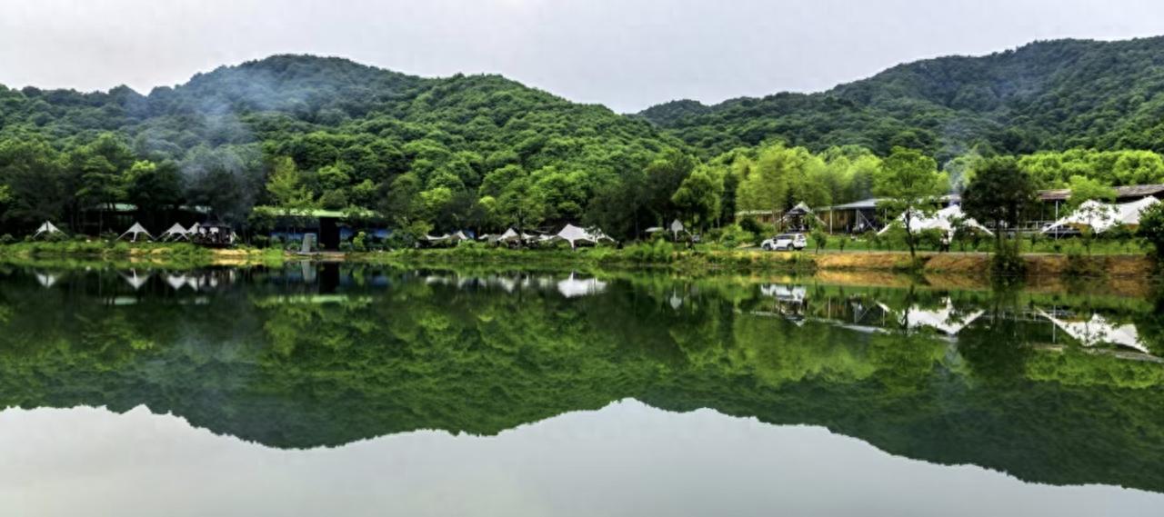 越城区乡村振兴：清廉村居建设成果显著，97.3%村居完成创建任务