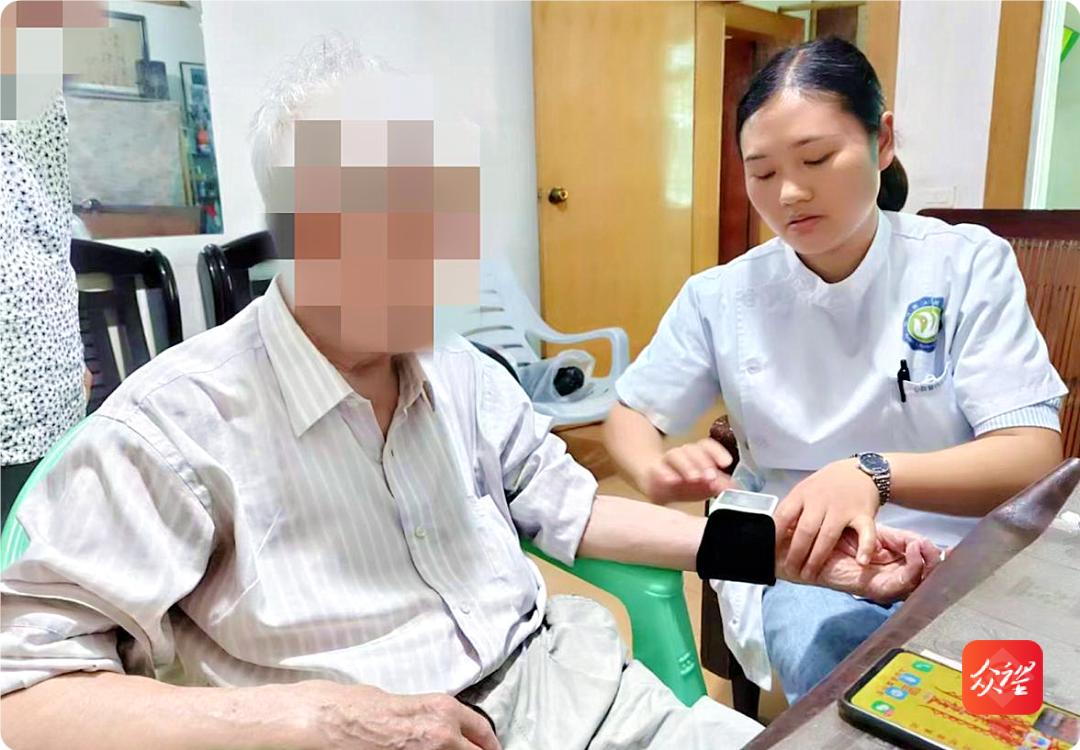 德江县人民医院心血管内科：把温暖延续到家，上门服务解决患者就医难题  第3张