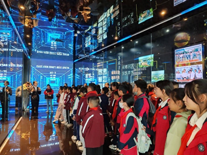 45名乡村少年走进合肥科创城，沉浸式体验核聚变科技，未来科技梦触手可及