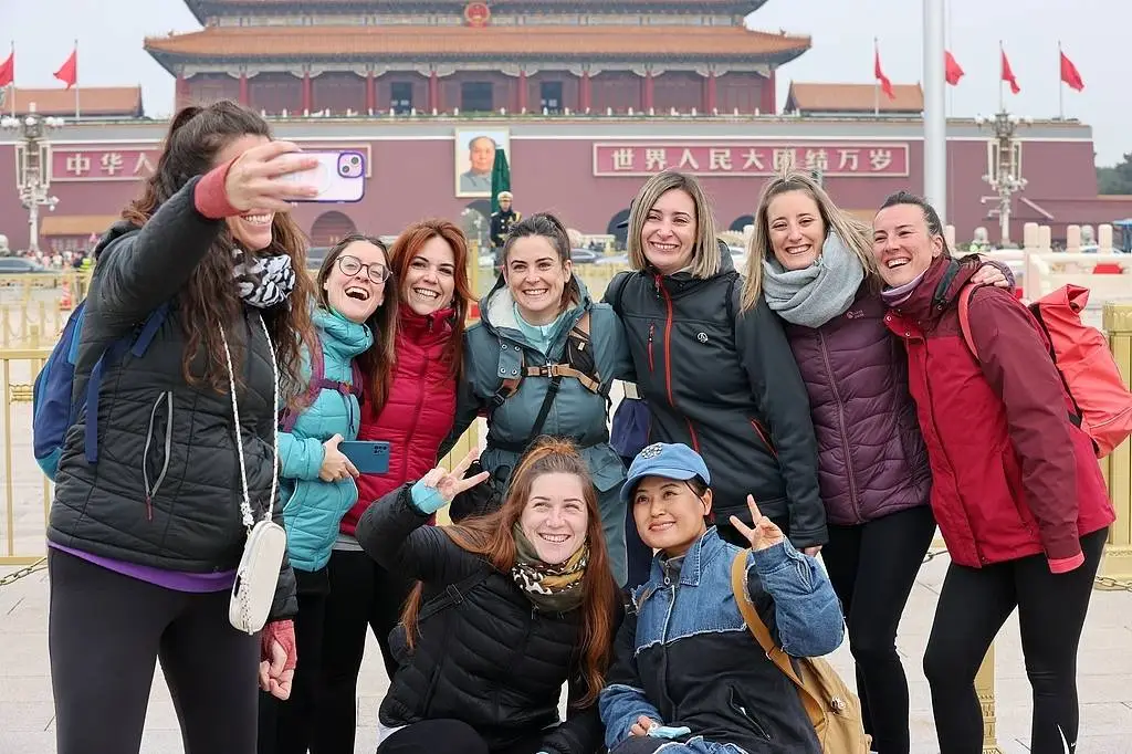 德国中学生穿汉服游绍兴，天安门成外国游客打卡地，中国免签政策再升级  第2张