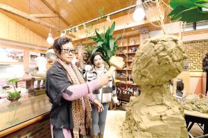 从废弃养鸡场到文创天堂：探秘西山区大团结文化创意园的华丽蜕变  第8张
