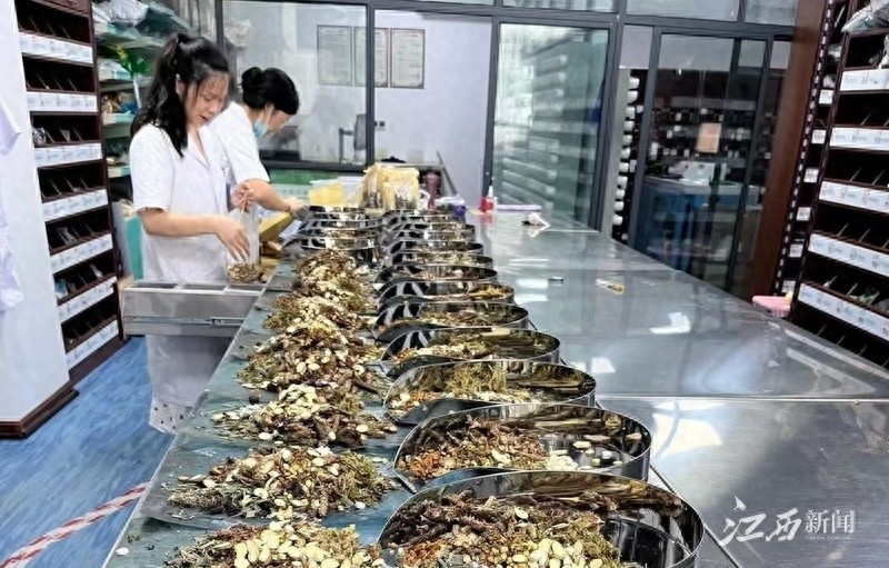 分宜县总医院中医院院区:新增90余味中药饮片,代煎服务让患者省心省力 第1张 分宜县总医院中医院院区:新增90余味中药饮片,代煎服务让患者省心省力 第1张