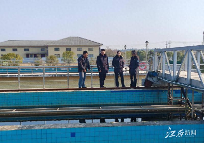 高安市疾控中心全面检查供水单位，确保双节期间居民饮水安全无忧