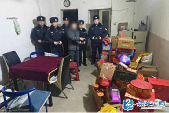 哈尔滨警方三管齐下，全面打击烟花爆竹违法行为，守护市民安全  第1张