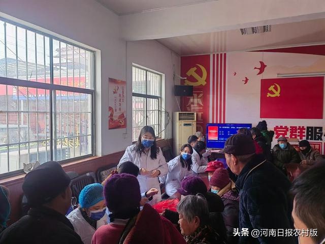 新乡市中心医院义诊走进大关村，老年健康关怀行动温暖人心  第3张