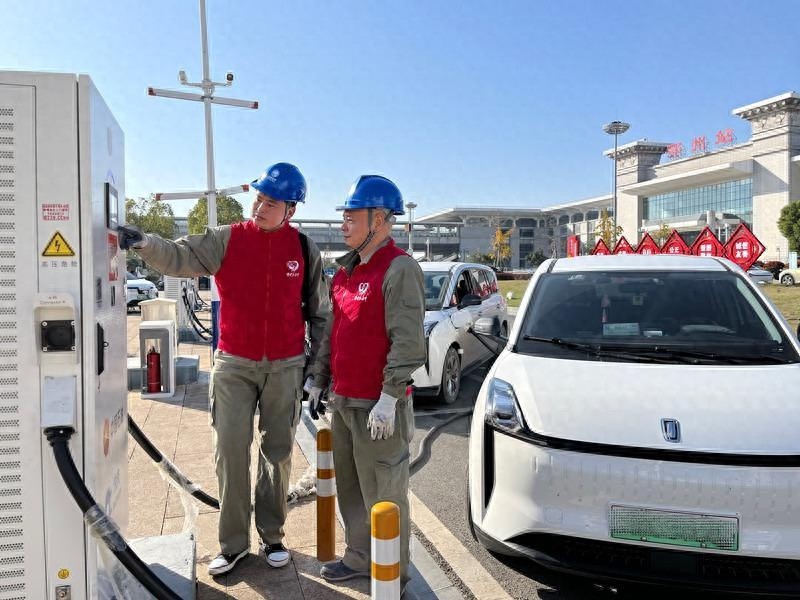 湖北省充电桩年充电量突破5亿千瓦时，新能源汽车市场迎来爆发式增长