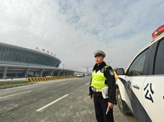 松江枢纽开通运营，松江警方与交警如何保障？