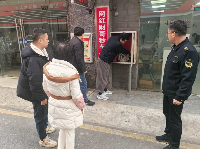 南昌小蓝经开区冬春火灾防控：关键环节大排查  第2张