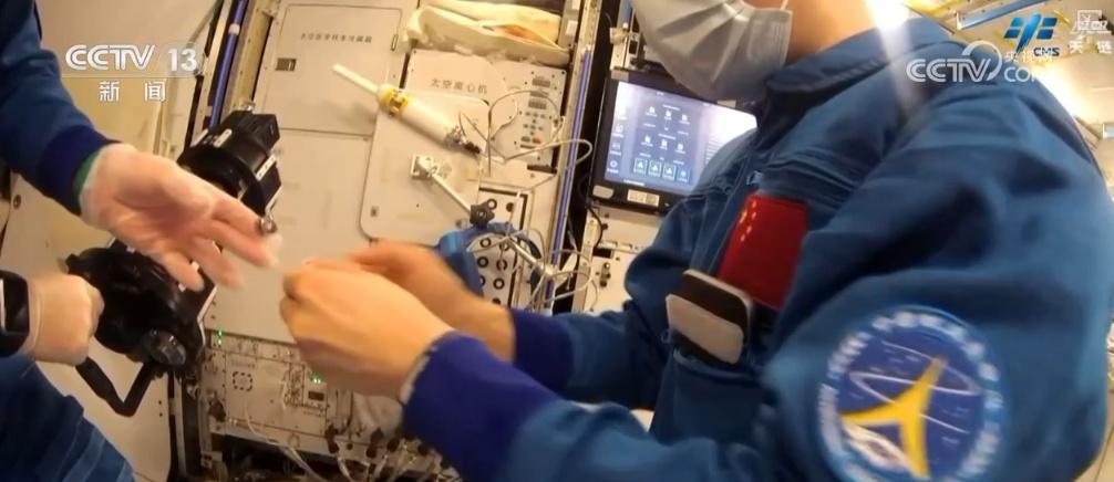 神舟十九号发射在即，神舟十八号乘组准备返回，空间站实验有序推进  第5张