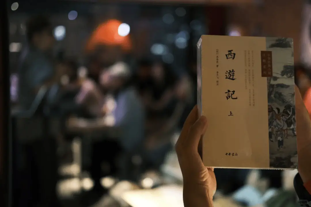 学术酒吧：一场知识与交流的奇妙碰撞，会成为文化生活的一部分吗？  第3张