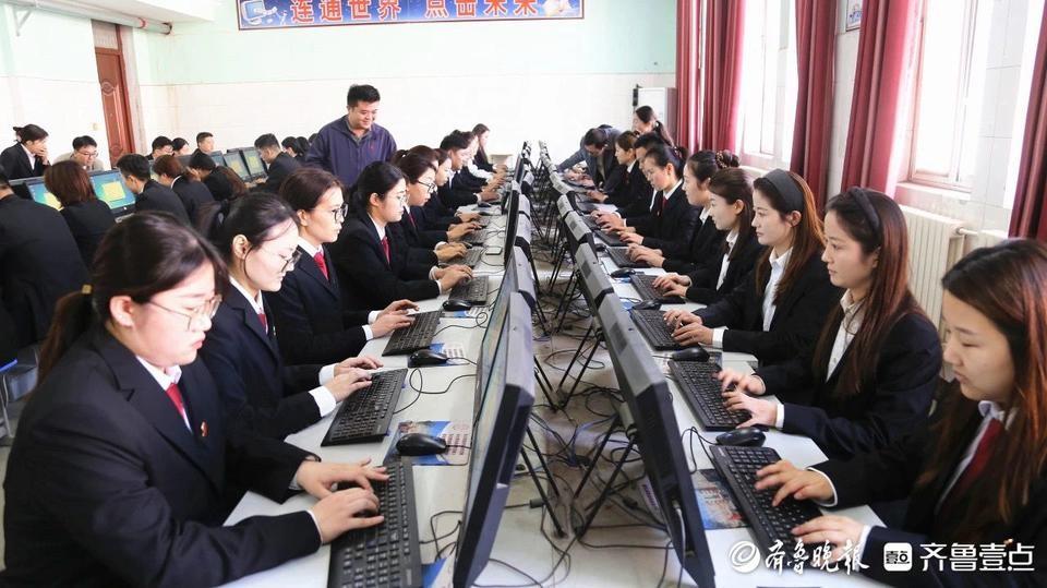 定陶法院开展劳务派遣人员考核，提升队伍素质和能力  第2张