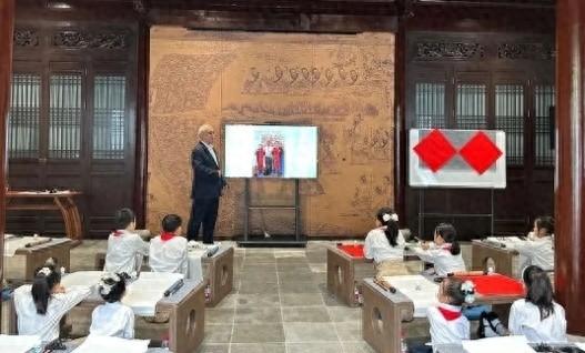书法文化大使周斌：传承家国情怀，从家庭建设开始