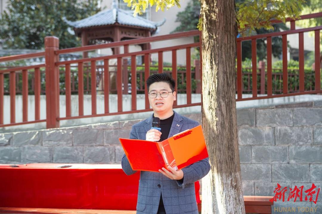 近千名小运动员齐聚岳麓区溁湾路小学，你猜发生了什么？  第1张