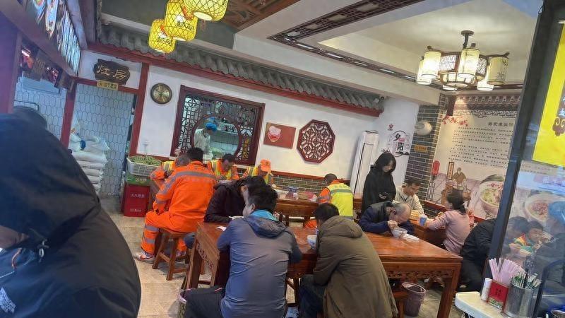 8 个月免费供应爱心早餐，这家店为何如此大方？  第1张