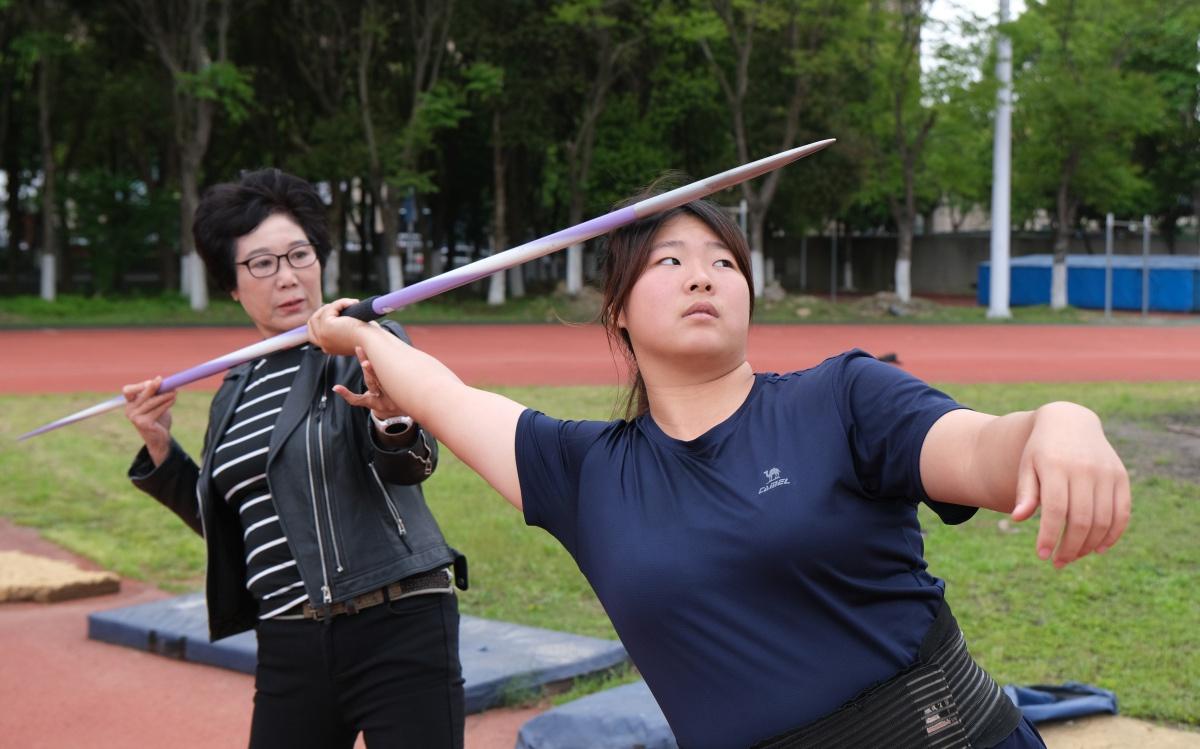 16 岁宁波小将严子怡，三次世界大赛夺女子标枪冠军  第4张