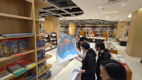 坪山地图专项检查：确保国家版图意识，规范地图使用，守护每一寸国土  第1张