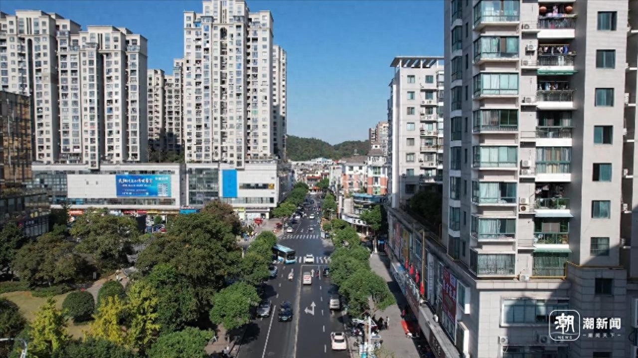 老旧电梯18年频发故障，国家超长期特别国债支持更新，居民生活品质大提升