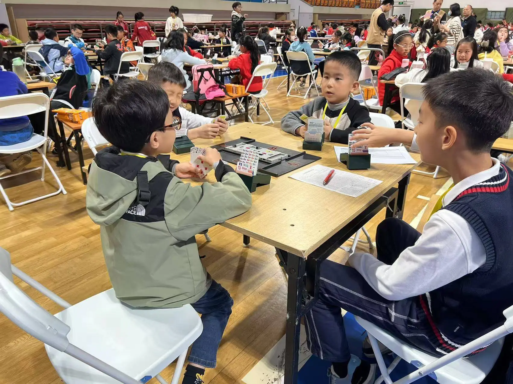 2024上海市学生运动会：八年后回归线下，10万学子共谱青春篇章  第3张