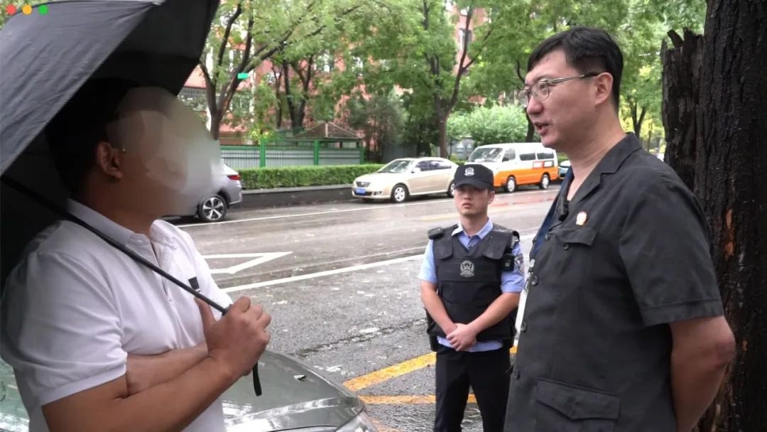 北京朝阳法院执行局法官团队雨夜出击，成功扣押4辆豪车，揭秘背后劳动争议案  第2张
