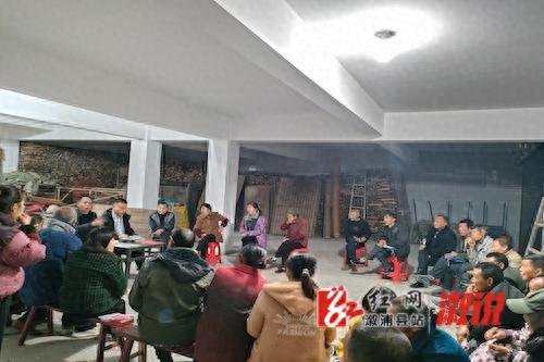 祖师殿镇敲响安全警钟：邻里守望、户户监督，网格化防范消防安全行动全面展开  第1张
