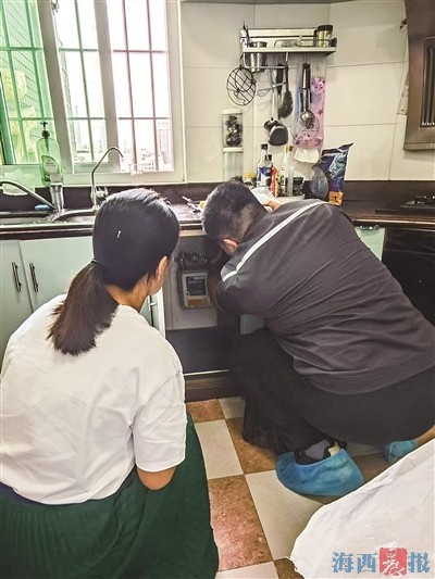 白鹿大厦居民喜迎天然气入户，告别瓶装液化气时代，安全省钱好处多  第1张