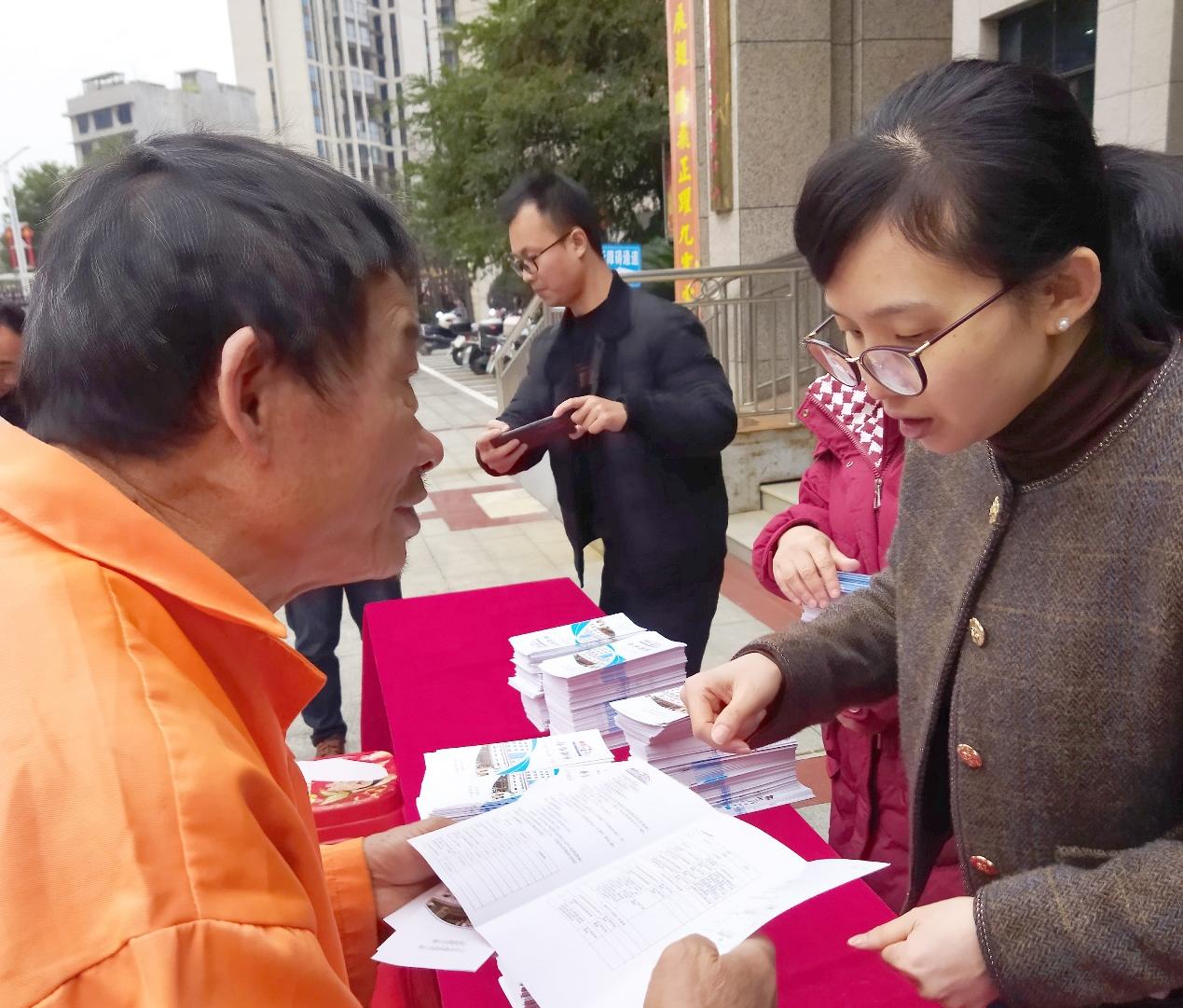 洞口县政务公开主题日：零距离体验高效办成一件事，手把手教你线上申请  第3张