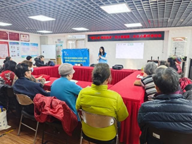智汇e享：科技助老，让夕阳再晨，数字生活不再遥远  第1张
