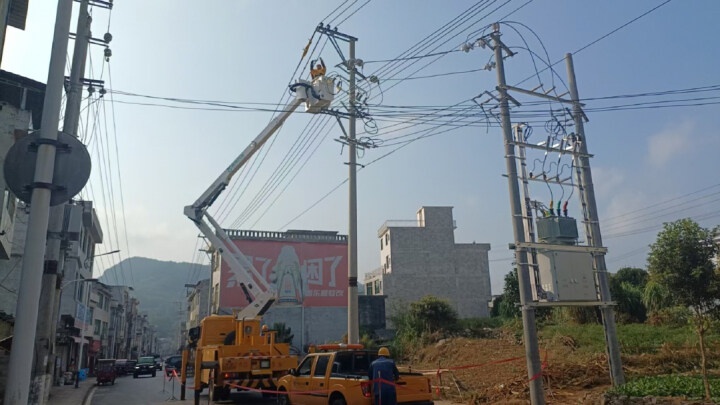 南方电网贵州铜仁供电局：迎峰度冬，保姆式服务保障民生用电有温度  第2张