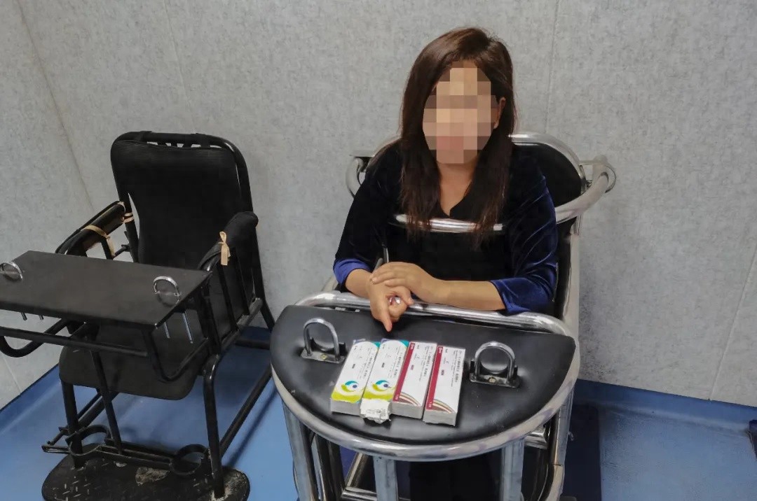 惊爆！生理盐水假冒HPV疫苗诈骗案曝光，百余名女性受害，警方紧急呼吁配合调查
