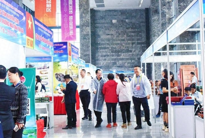 2024年中越边境盛会：千家企业齐聚，共谋经济贸易旅游新篇章