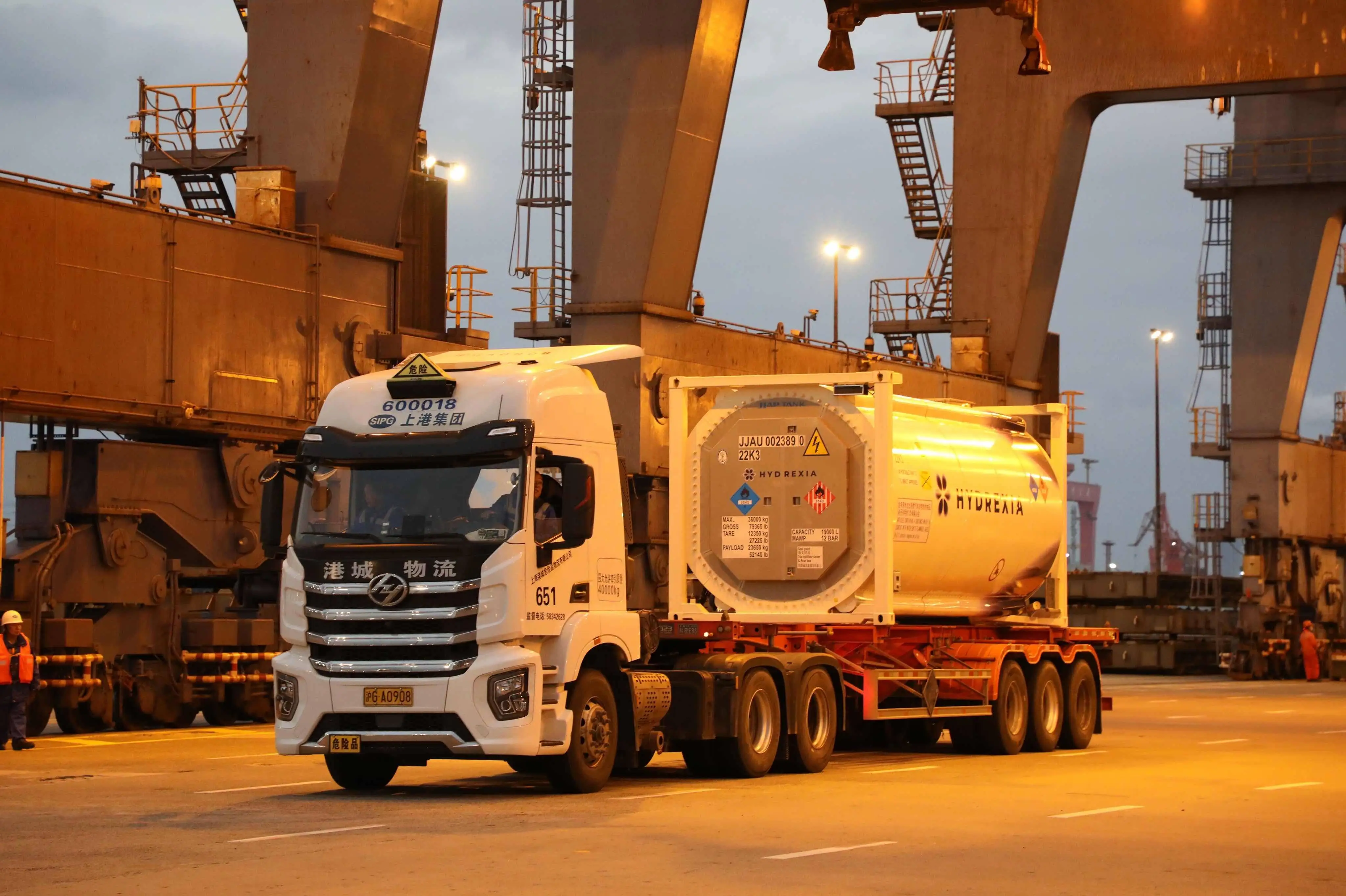 全球首例！上海制造大型固态储氢设备出口东南亚，氢能产业迎来重大突破