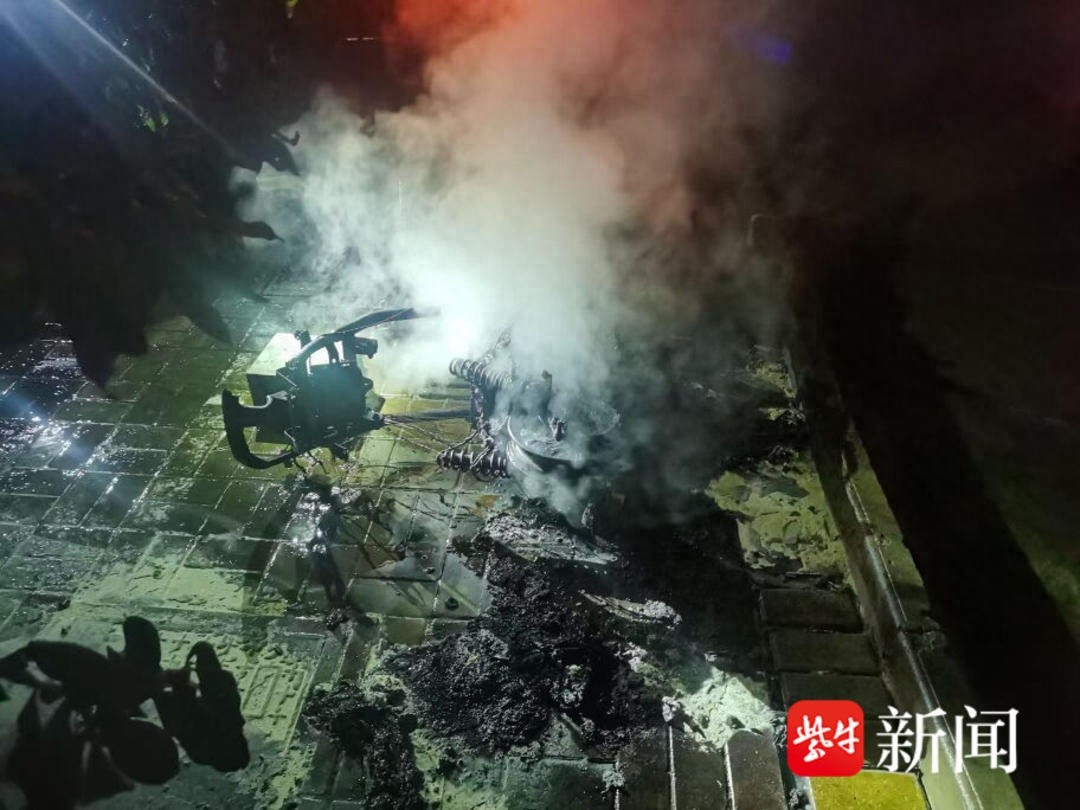 南京警方严打电动自行车违规充电，10人被拘留！你的安全谁来守护？
