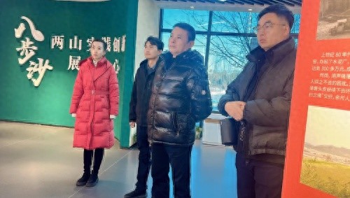 三代治沙英雄的传奇：从寸草不生到金山银山，他们的故事震撼人心  第1张