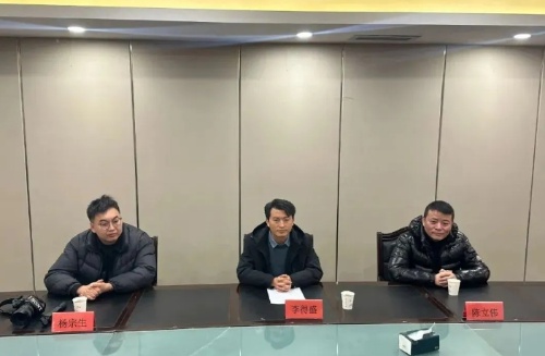 三代治沙英雄的传奇：从寸草不生到金山银山，他们的故事震撼人心  第4张