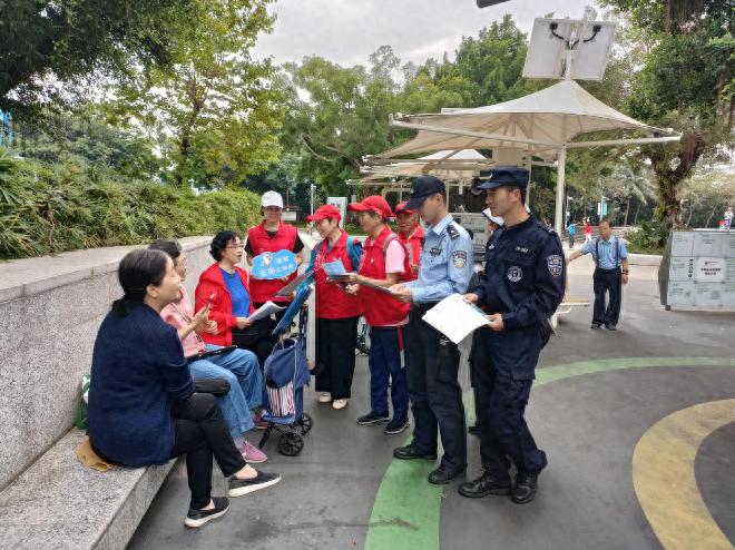 深圳盐田区海滨栈道惊现反邪教宣传活动，你了解邪教的危害吗？