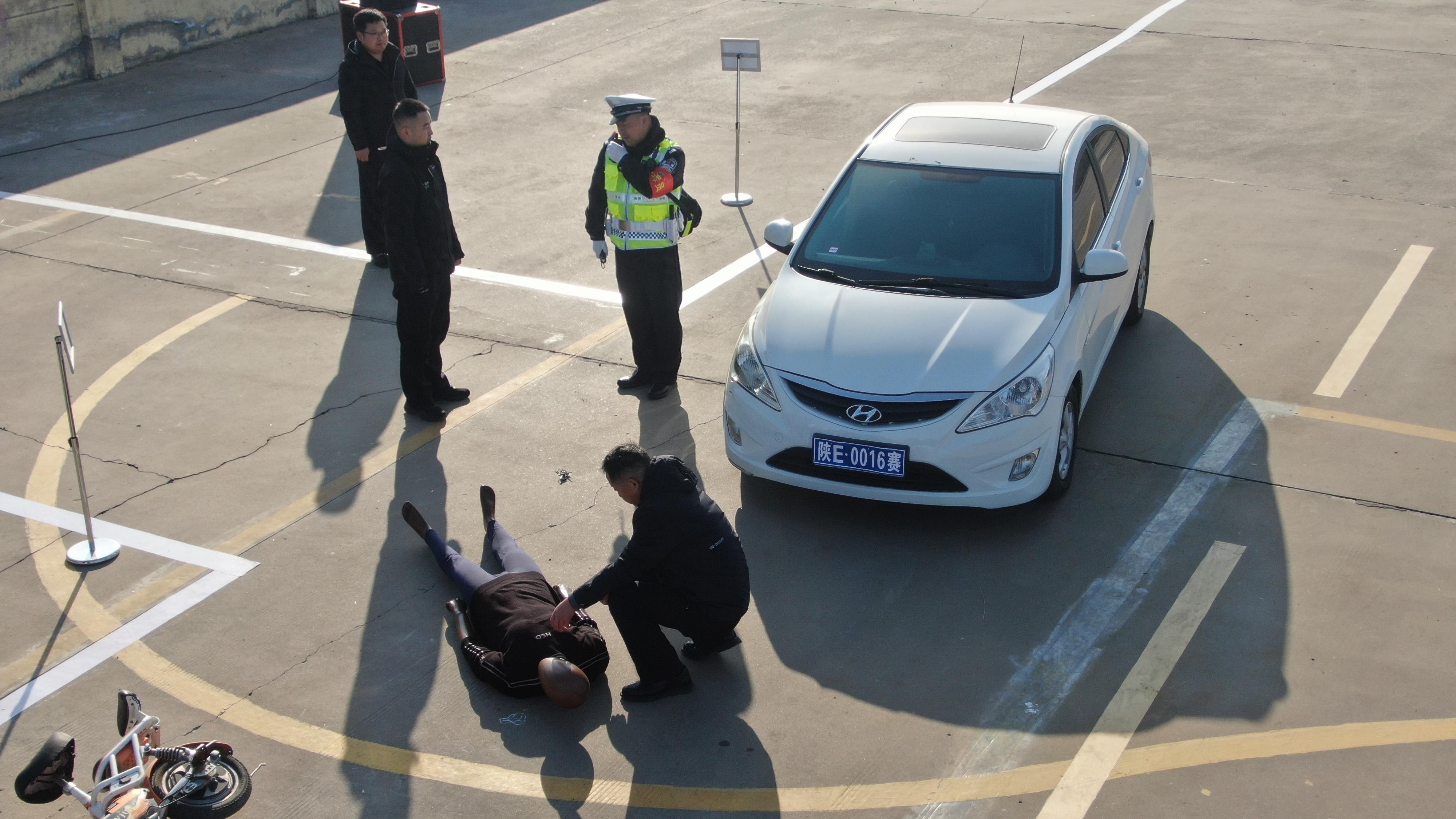 渭南市公安局举办精兵2024大比武，13支代表队角逐交通事故现场处置冠军