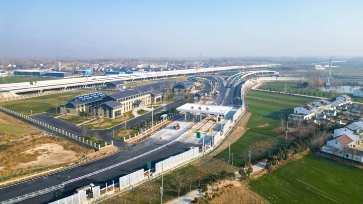 巨龙腾飞！滨淮高速公路盐城段即将通车，2000名建设者3年奋战铸就辉煌  第7张