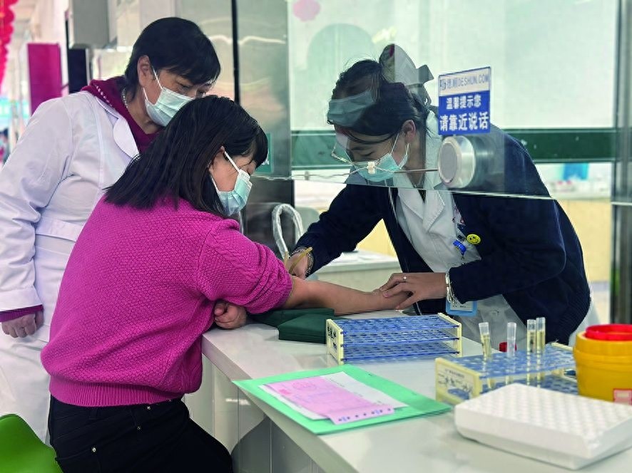 乌兰察布出租车司机健康大礼包：公益体检活动暖心上线，司机们直呼‘及时雨’  第1张