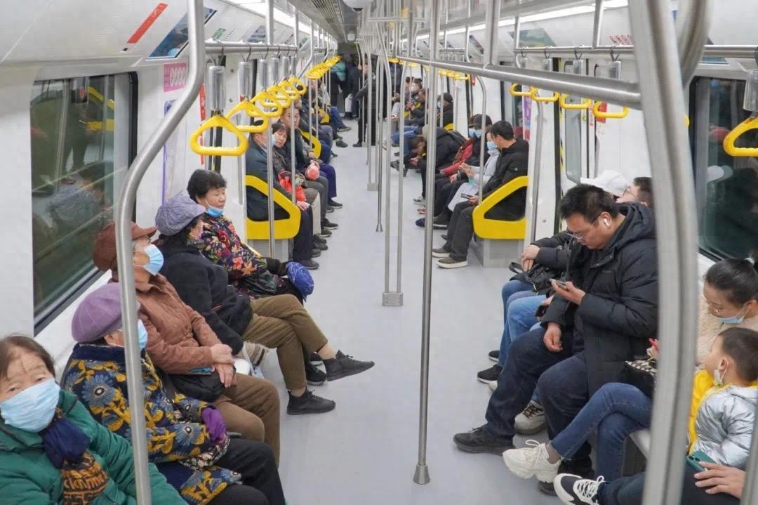 西安地铁8号环线开通首日，73.3万人次打卡尝鲜，日均500万+客流有望实现
