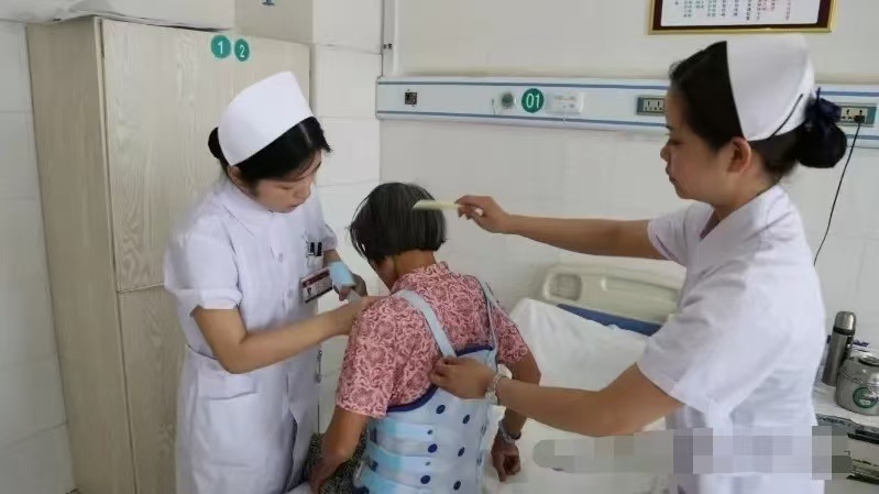 驻马店正骨医院荣获2024年度河南省老年友善医疗机构称号，如何为老年人提供更贴心的医疗服务？  第2张